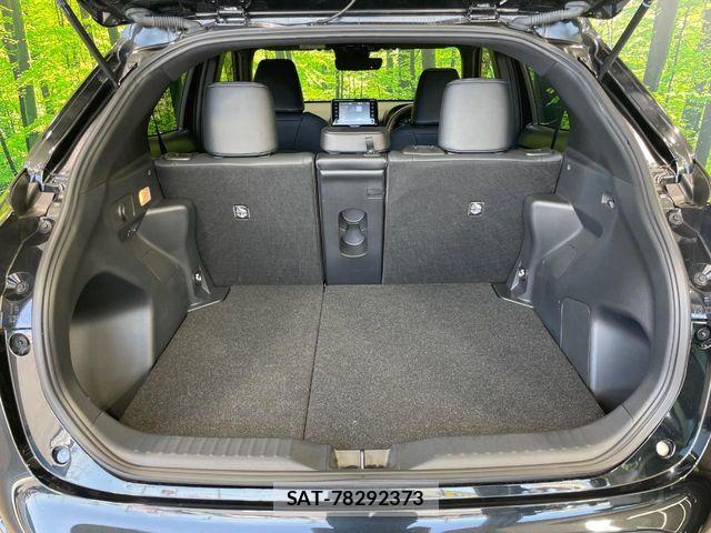Toyota YARIS CROSS 2023-07 8334918-9