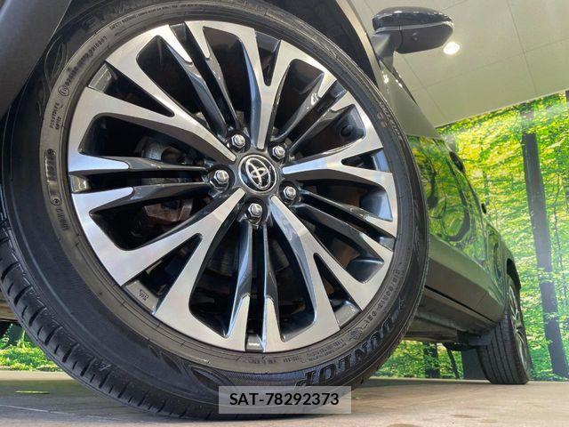 Toyota YARIS CROSS 2023-07 8334918-12