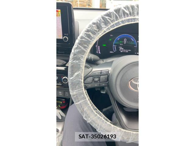 Toyota YARIS CROSS 2026-02 8338666-12