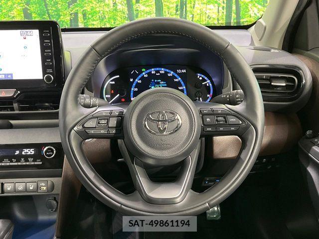 Toyota YARIS CROSS 2021-01 8334922-11