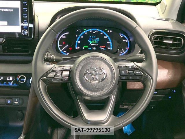 Toyota YARIS CROSS 2022-07 8337942-10