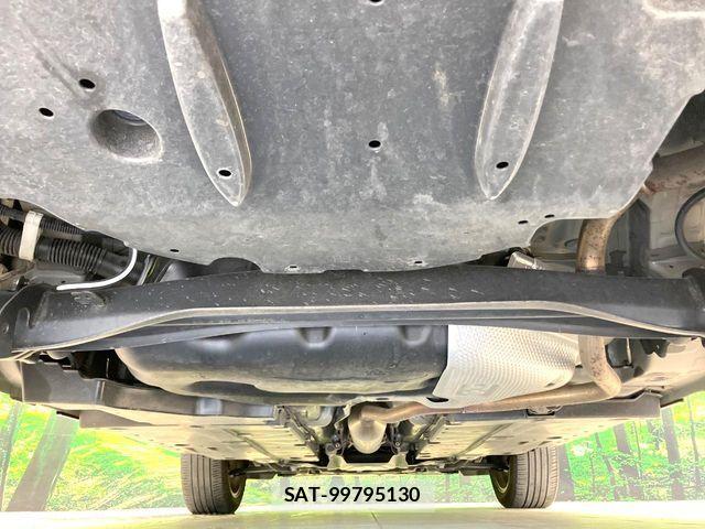 Toyota YARIS CROSS 2022-07 8337942-18