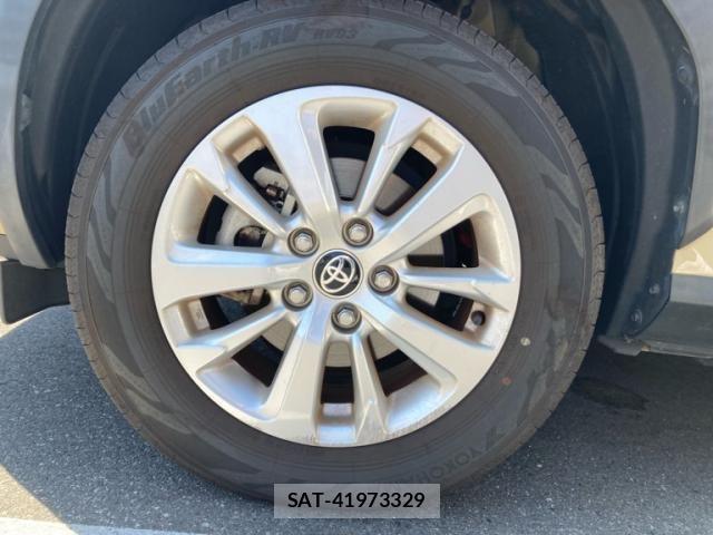 Toyota YARIS CROSS 2021-08 8338677-10