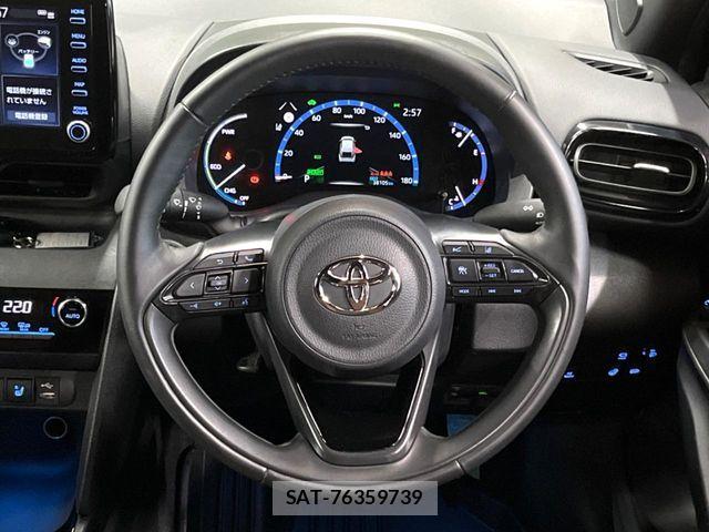 Toyota YARIS CROSS 2023-11 8338674-10