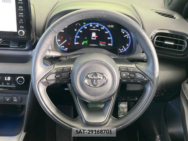 Toyota YARIS CROSS 2023-07 8338668-11