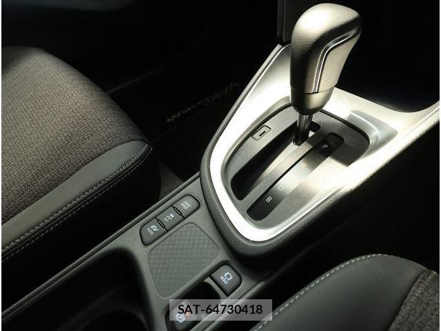 Toyota YARIS CROSS 2024-01 8338670-9