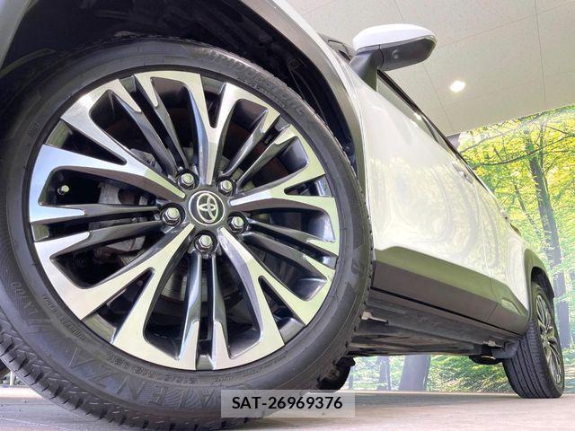Toyota YARIS CROSS 2021-01 8355963-12