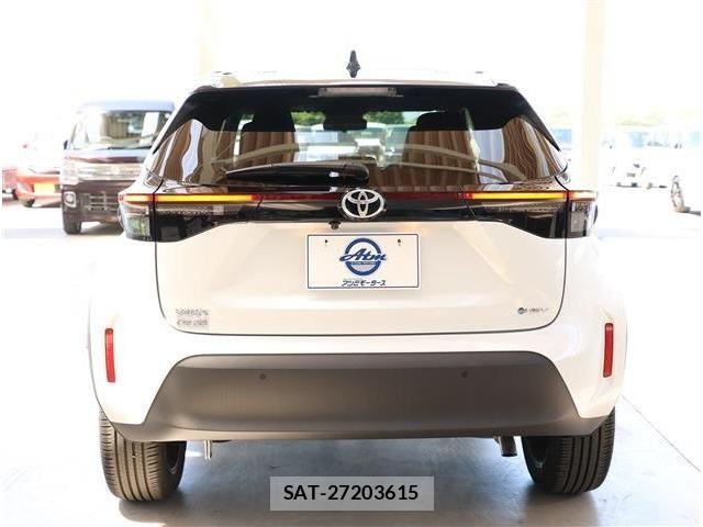 Toyota YARIS CROSS 2025-01 8355961-23