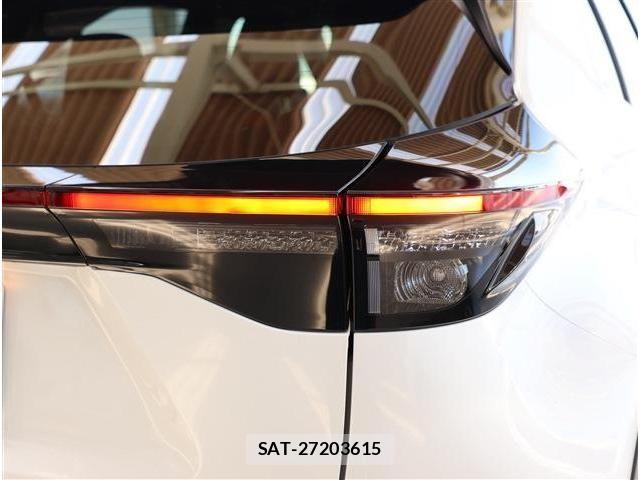 Toyota YARIS CROSS 2025-01 8355961-27
