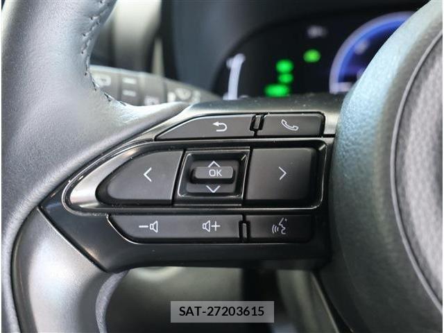 Toyota YARIS CROSS 2025-01 8355961-28