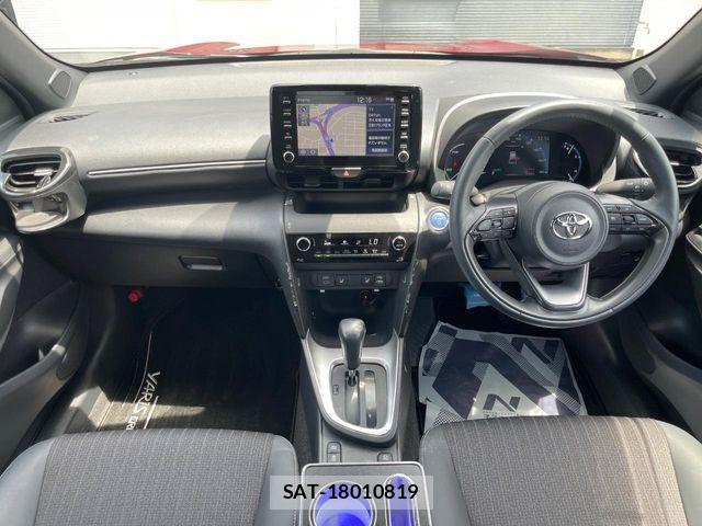 Toyota YARIS CROSS 2023-12 8355960-1