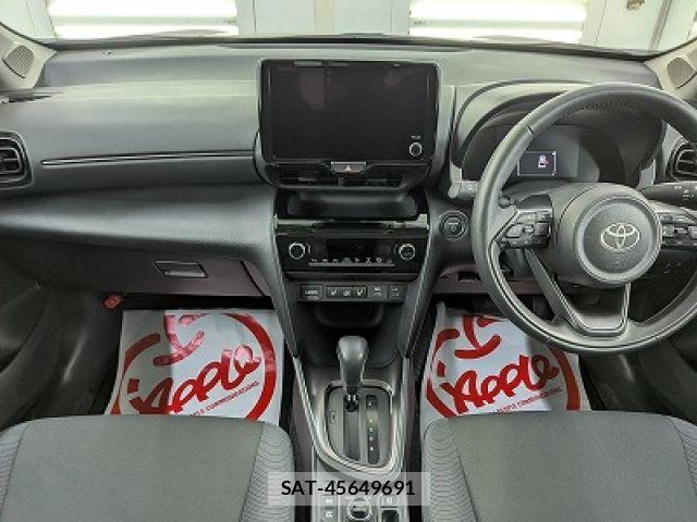 Toyota YARIS CROSS 2024-09 8355959-12