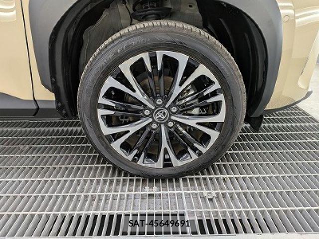 Toyota YARIS CROSS 2024-09 8355959-4