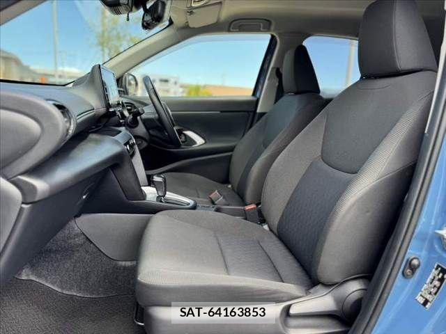 Toyota YARIS CROSS 2021-07 8355964-16
