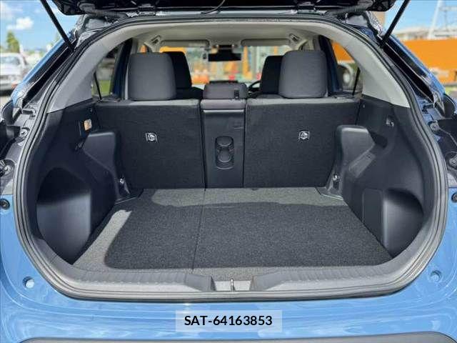Toyota YARIS CROSS 2021-07 8355964-19