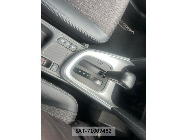 Toyota YARIS CROSS 2022-12 8370011-11