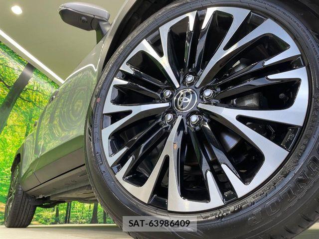 Toyota YARIS CROSS 2024-05 8370003-13