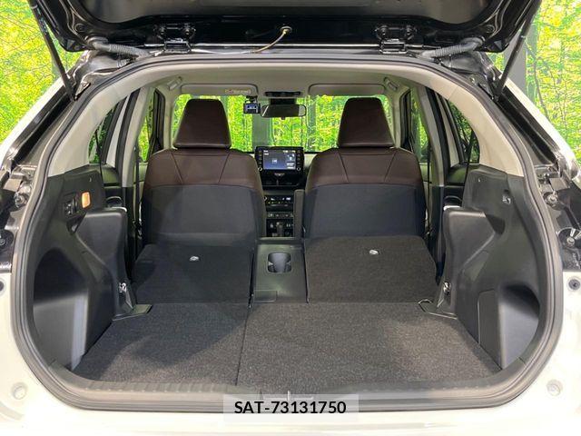 Toyota YARIS CROSS 2021-10 8370008-9
