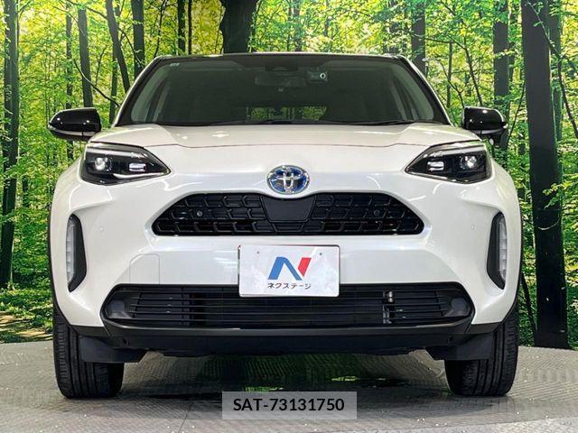 Toyota YARIS CROSS 2021-10 8370008-13