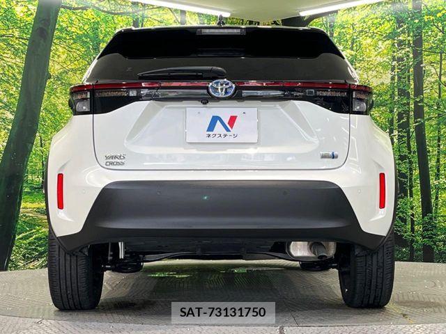 Toyota YARIS CROSS 2021-10 8370008-14