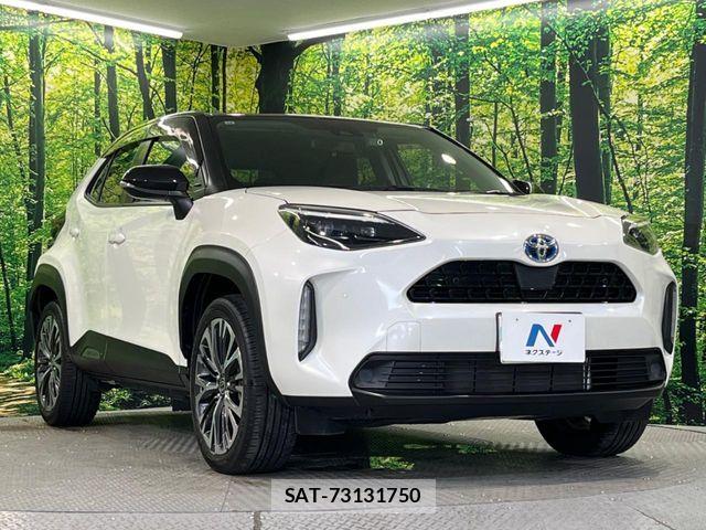 Toyota YARIS CROSS 2021-10 8370008-15