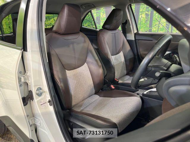 Toyota YARIS CROSS 2021-10 8370008-7