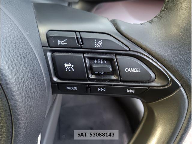 Toyota YARIS CROSS 2021-02 8370016-11