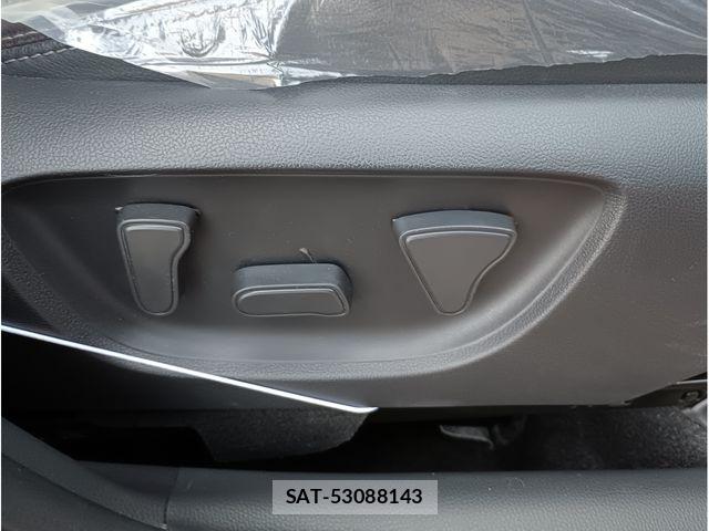 Toyota YARIS CROSS 2021-02 8370016-12
