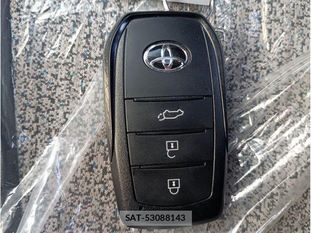 Toyota YARIS CROSS 2021-02 8370016-13