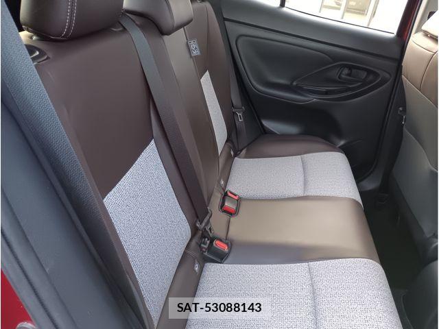 Toyota YARIS CROSS 2021-02 8370016-14