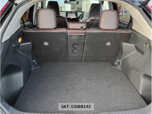 Toyota YARIS CROSS 2021-02 8370016-15