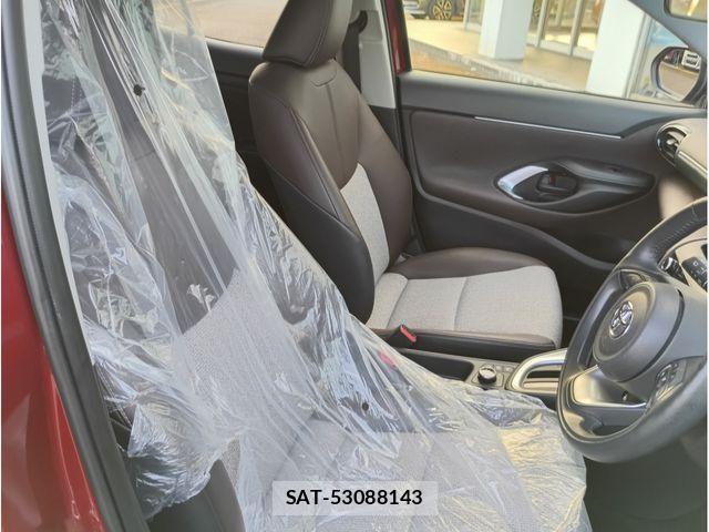 Toyota YARIS CROSS 2021-02 8370016-4