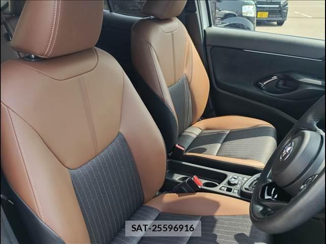 Toyota YARIS CROSS 2022-10 8370007-8