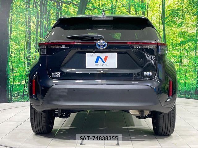 Toyota YARIS CROSS 2021-11 8370010-14