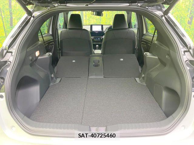 Toyota YARIS CROSS 2025-09 8369998-9