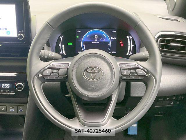Toyota YARIS CROSS 2025-09 8369998-10