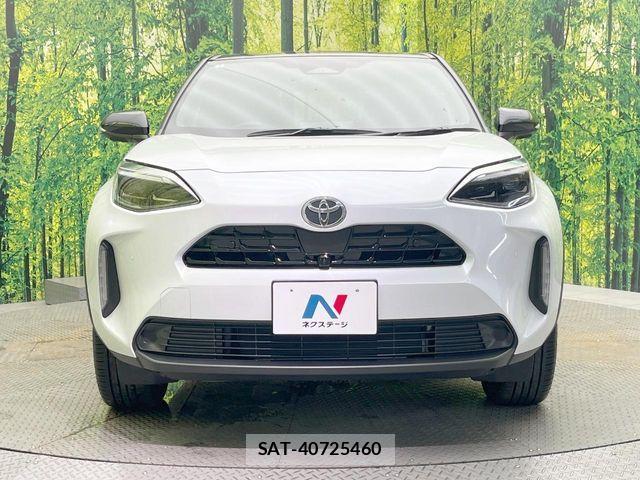 Toyota YARIS CROSS 2025-09 8369998-13