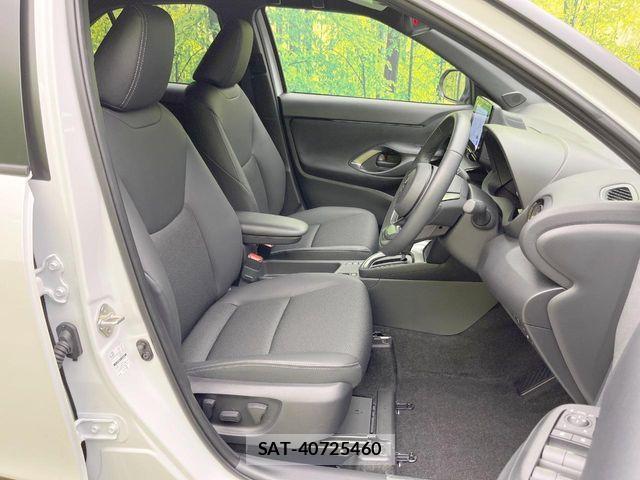 Toyota YARIS CROSS 2025-09 8369998-7