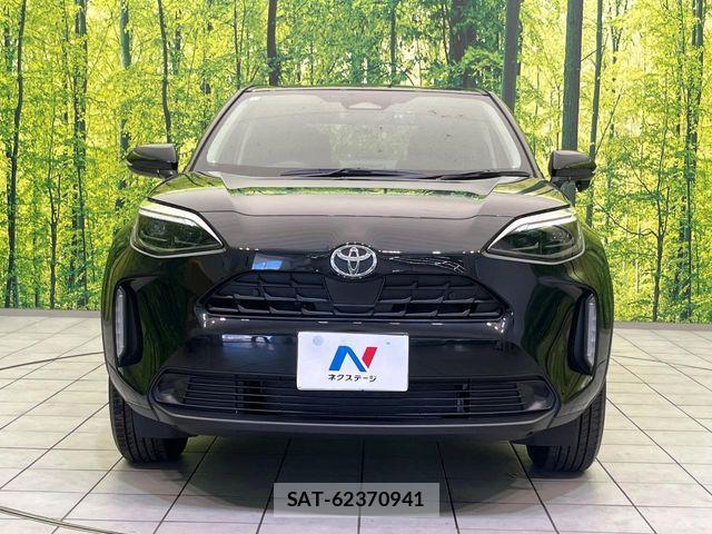 Toyota YARIS CROSS 2025-11 8370004-13