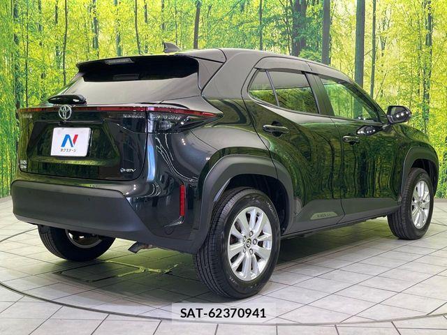 Toyota YARIS CROSS 2025-11 8370004-16