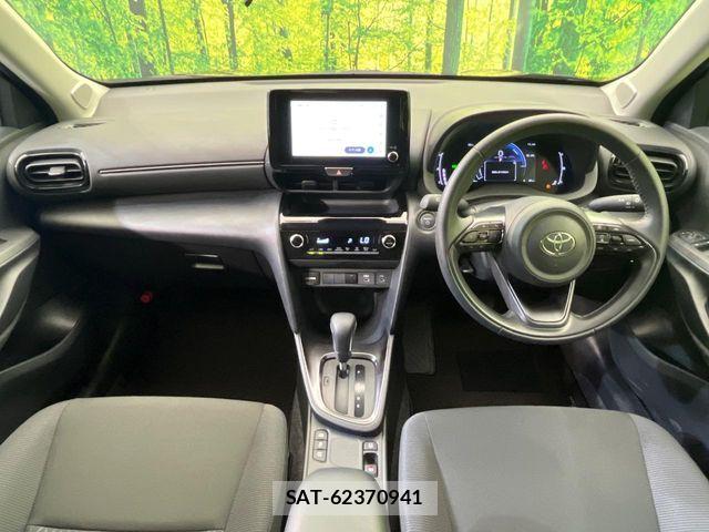 Toyota YARIS CROSS 2025-11 8370004-1