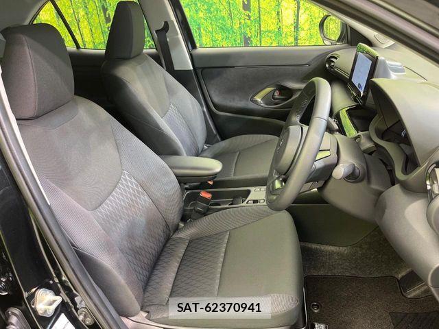 Toyota YARIS CROSS 2025-11 8370004-7