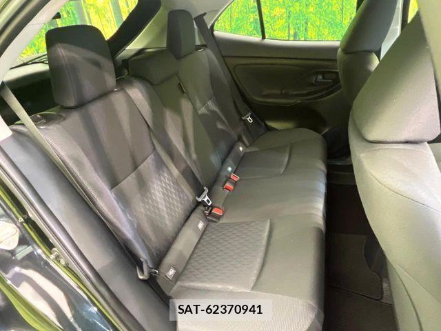 Toyota YARIS CROSS 2025-11 8370004-8
