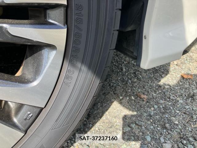 Toyota YARIS CROSS 2021-06 8370009-13