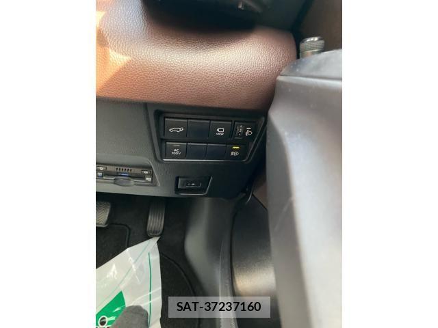 Toyota YARIS CROSS 2021-06 8370009-21