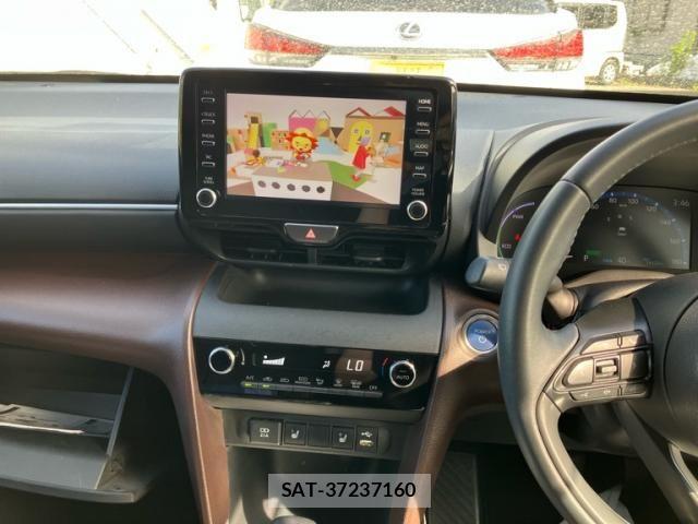 Toyota YARIS CROSS 2021-06 8370009-22