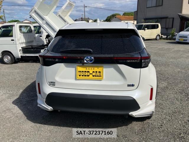 Toyota YARIS CROSS 2021-06 8370009-3