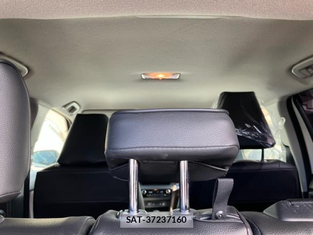Toyota YARIS CROSS 2021-06 8370009-6