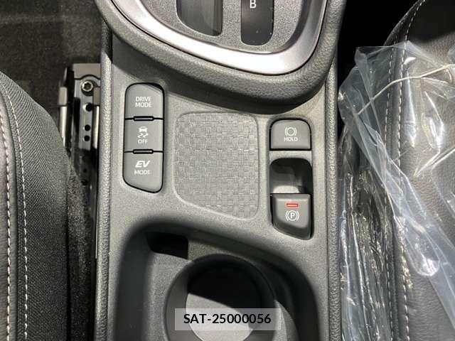 Toyota YARIS CROSS 2025-07 8369997-10