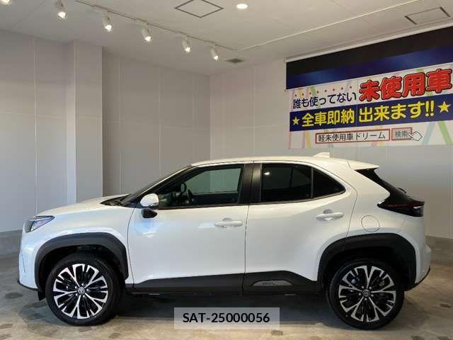 Toyota YARIS CROSS 2025-07 8369997-19